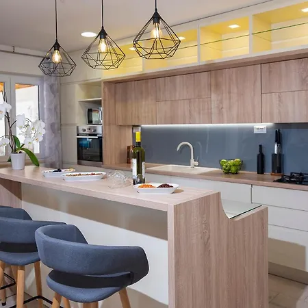 Vila 5 Bedroom With Private Pool